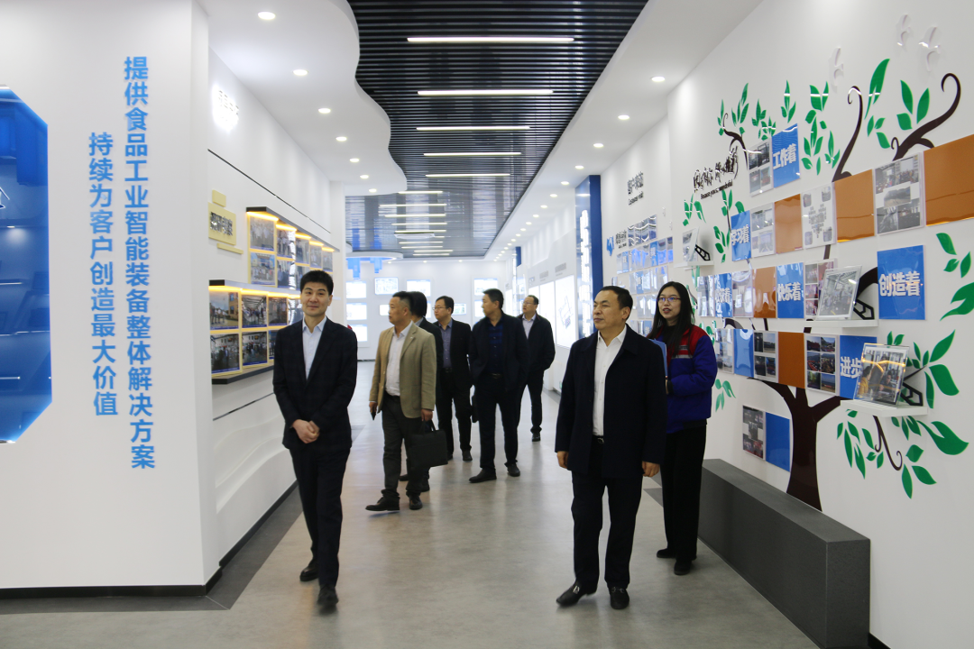 山東理工大學(xué)黨委常委、副校長陳靖一行蒞臨銳智開展走訪調(diào)研活動